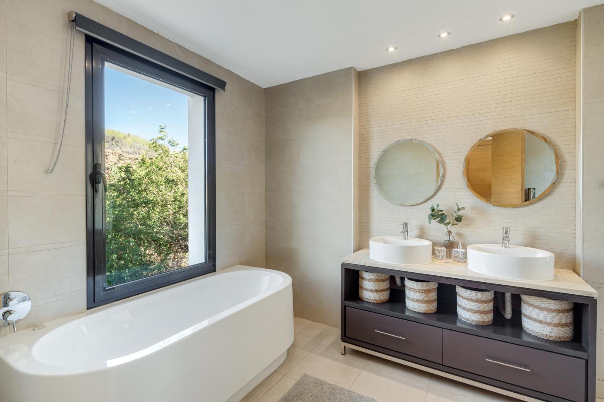 Spectacular Views - Luxury Apartment In Resort - Marbella Hills Экстерьер фото