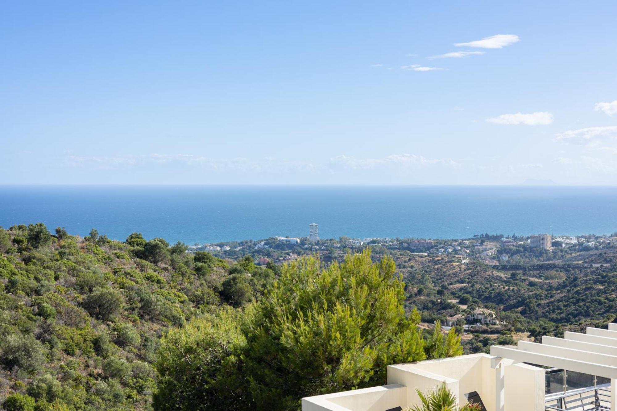 Spectacular Views - Luxury Apartment In Resort - Marbella Hills Экстерьер фото
